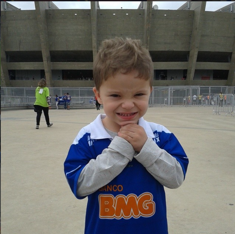 Eu na frente do Mineirão